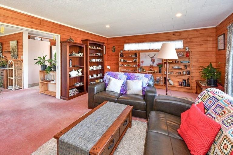 Photo of property in 21 Saint Johns Avenue, Tuakau, 2121