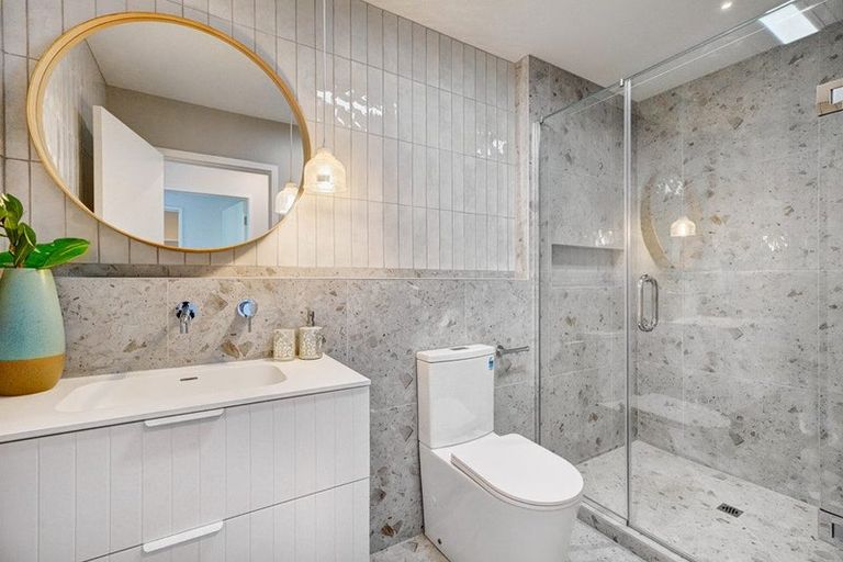 Photo of property in 9 Tiller Street, Hobsonville, 0616