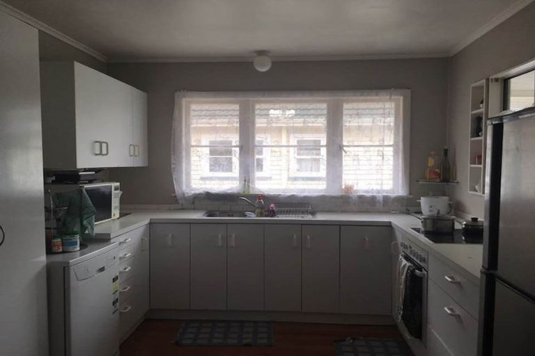 Photo of property in 24 Mabey Road, Avalon, Lower Hutt, 5011