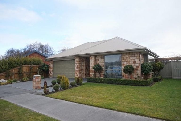 Photo of property in 4 Cyclamen Place, Aidanfield, Christchurch, 8025