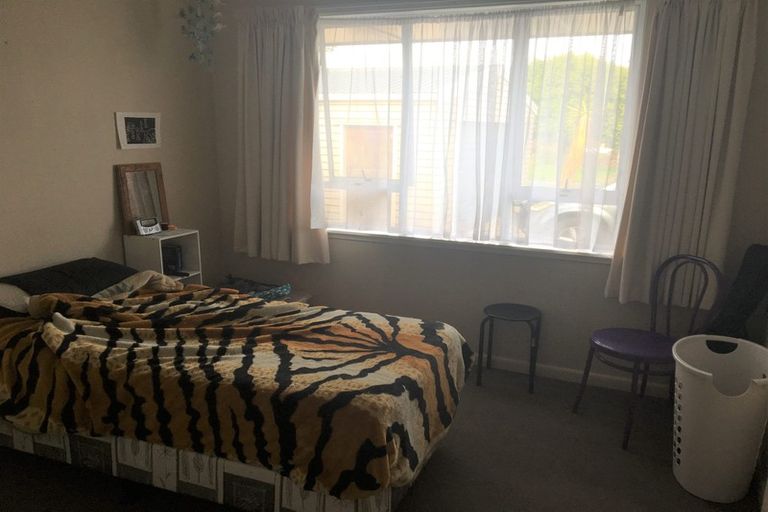 Photo of property in 8 Dover Road, St Andrews, Hamilton, 3200