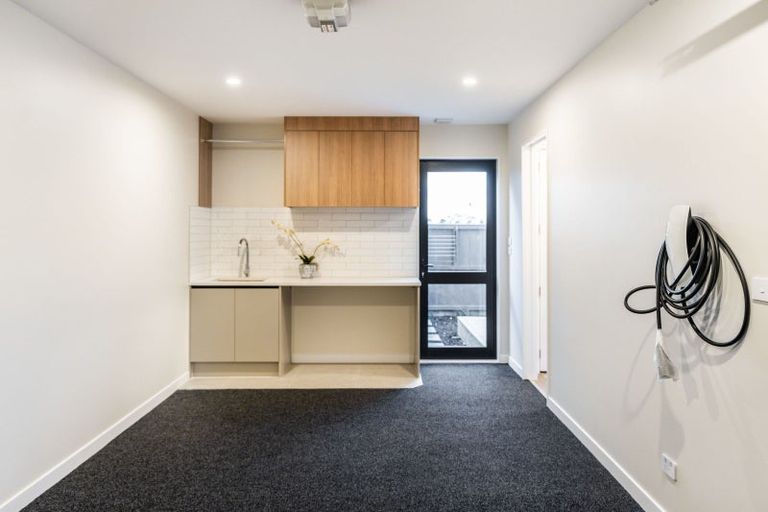 Photo of property in 4 Babos Avenue, Kumeu, 0810