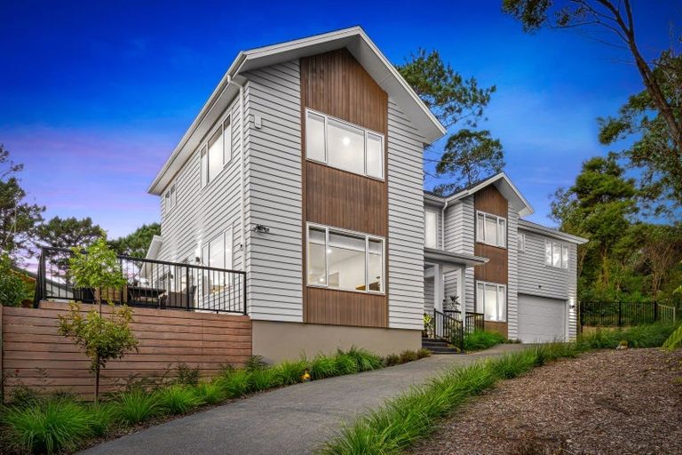 Photo of property in 29a Kimberly Grove, Greenhithe, Auckland, 0632