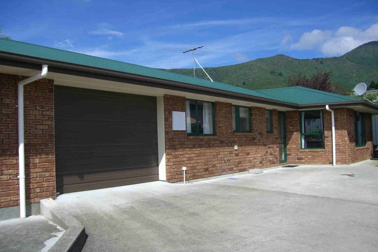 Photo of property in 16a Admiralty Place, Waikawa, Picton, 7220