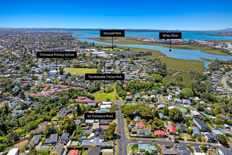 Photo of property in 64 Tirimoana Road, Te Atatu South, Auckland, 0602