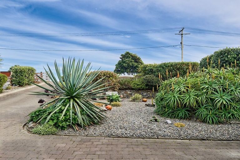 Photo of property in 93 Marine Parade, Paraparaumu Beach, Paraparaumu, 5032