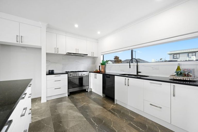 Photo of property in 8 Maia Place, Flagstaff, Hamilton, 3210