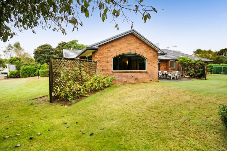 Photo of property in 9 Adam Lile Drive, Highlands Park, New Plymouth, 4312