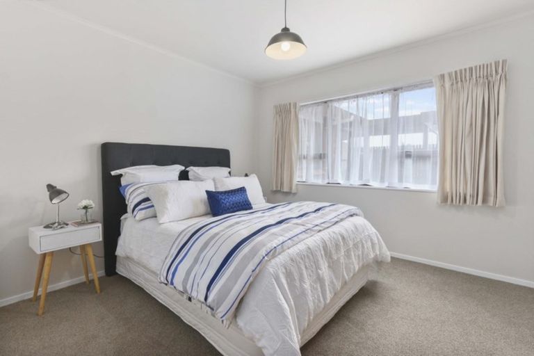 Photo of property in 6 Larkspur Court, The Gardens, Auckland, 2105