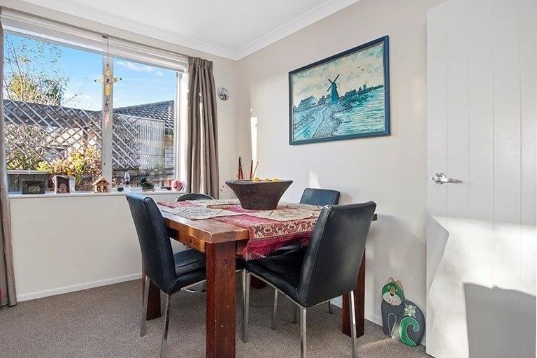 Photo of property in 11 Logan Place, Waiuku, 2123