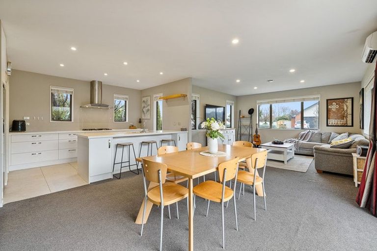 Photo of property in 15 Melville Crescent, Rolleston, 7614