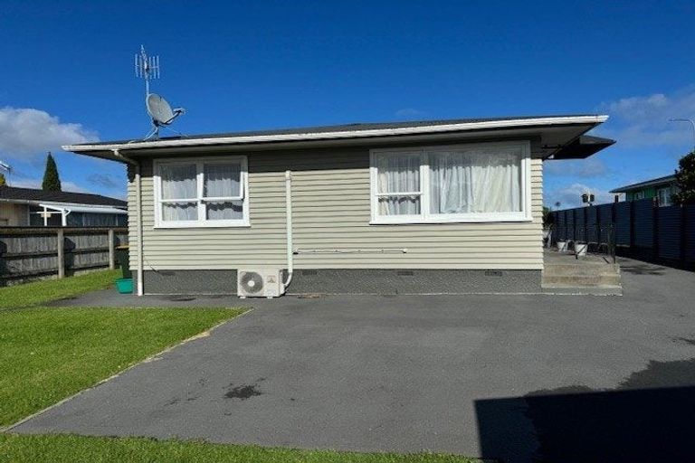Photo of property in 54b Kapiti Road, Paraparaumu, 5032