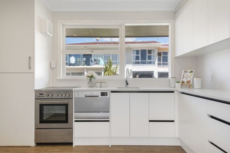 Photo of property in 3/5 Onepoto Road, Hauraki, Auckland, 0622