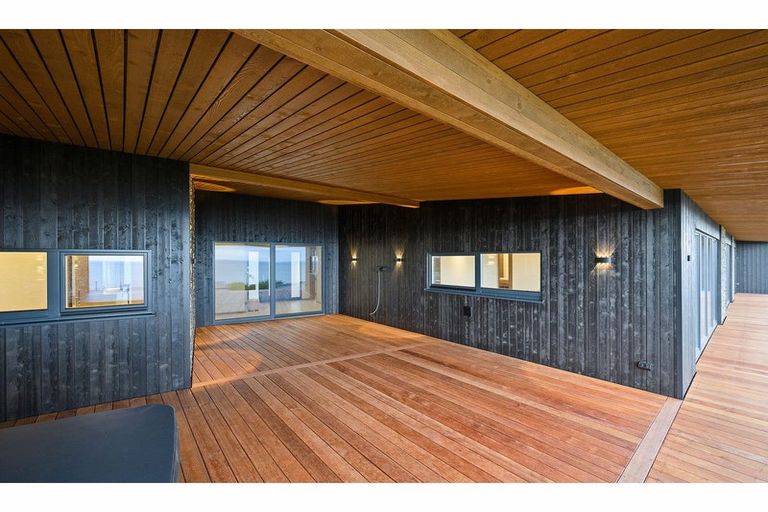 Photo of property in 6 Sowerby Place, Richmond Hill, Christchurch, 8081