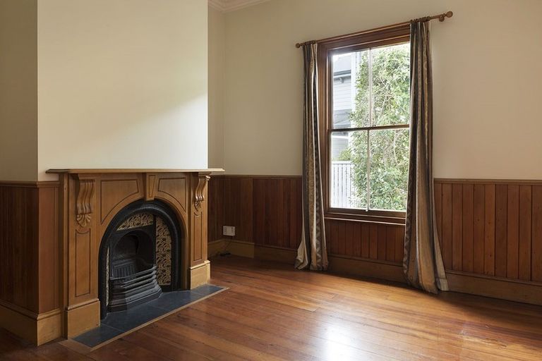 Photo of property in 32 Bellevue Road, Mount Eden, Auckland, 1024