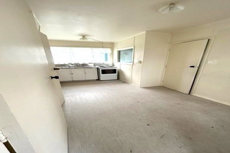 Photo of property in 27-33 Cheshire Street, Cannons Creek, Porirua, 5024