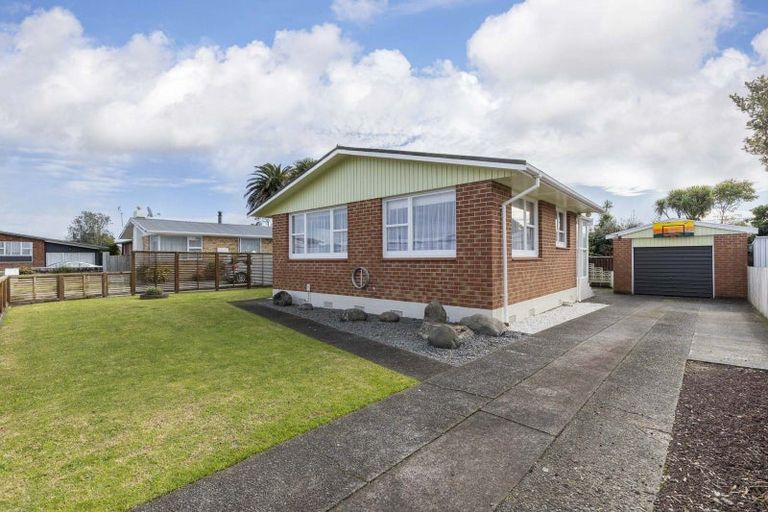 Photo of property in 10 Severn Place, Spotswood, New Plymouth, 4310