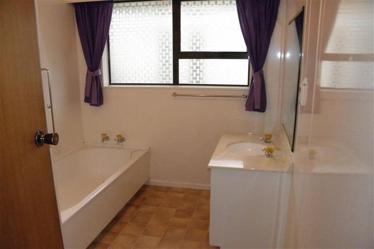 Photo of property in 84 Mackenzie Street, Winton, 9720