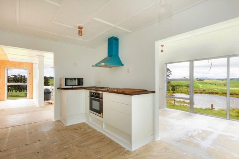 Photo of property in 84 Ocean View Road, Te Arai, Wellsford, 0974