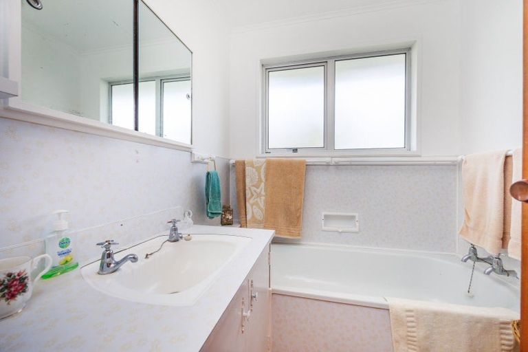 Photo of property in 3 Dalzien Place, Feilding, 4702