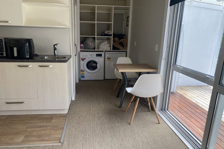 Photo of property in 25 County Road, Torbay, Auckland, 0630