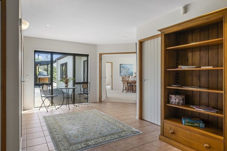 Photo of property in 21 Merlin Court, Otaihanga, Paraparaumu, 5036