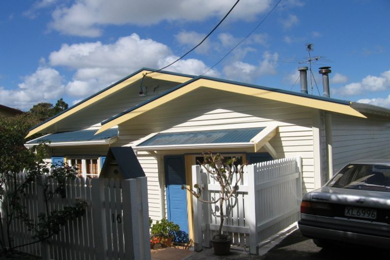 Photo of property in 16 Rawene Road, Birkenhead, Auckland, 0626