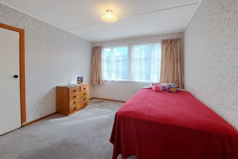 Photo of property in 357 Cambridge Terrace, Naenae, Lower Hutt, 5011