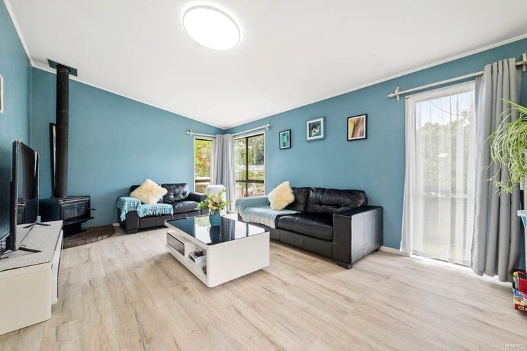 Photo of property in 75 Powrie Street, Glenfield, Auckland, 0629