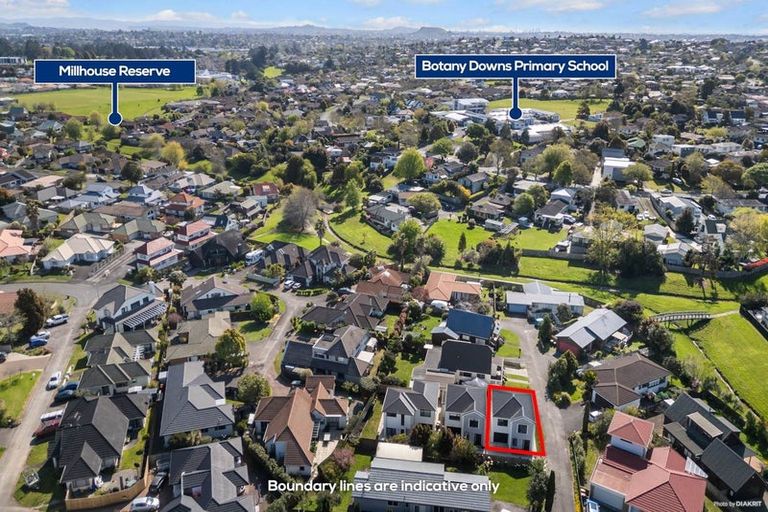 Photo of property in 18a Dana Place, Somerville, Auckland, 2014