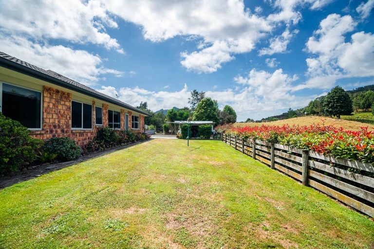 Photo of property in 21 Parker Road, Huntly, 3771