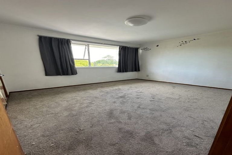 Photo of property in 21 Sequoia Place, Sunnynook, Auckland, 0620