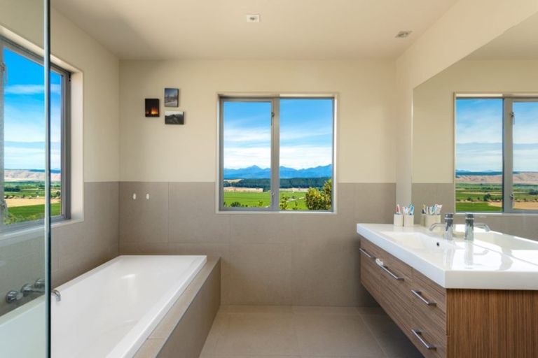 Photo of property in 152 Kahu Way, Hawkesbury, Blenheim, 7272