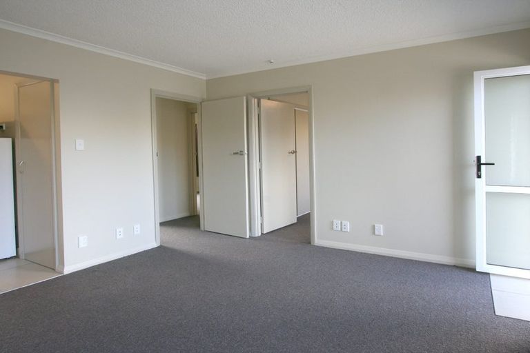 Photo of property in 214 Main South Road, Green Island, Dunedin, 9018