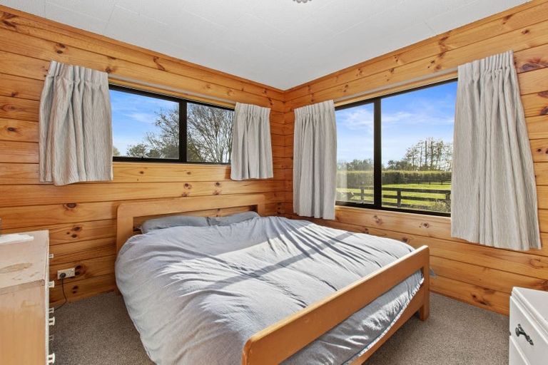 Photo of property in 58 Saint Kilda Road, Cambridge, 3493