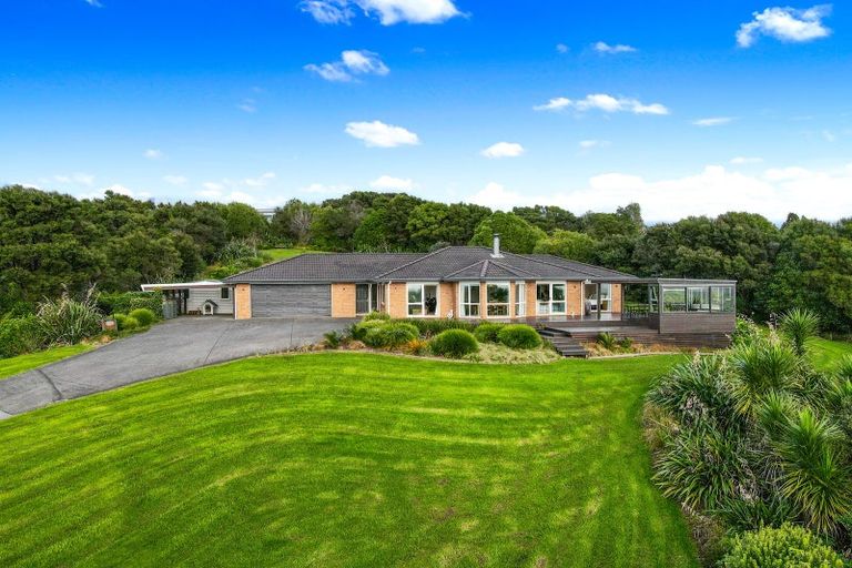 Photo of property in 26a Awhiorangi Promenade, Swanson, Auckland, 0816