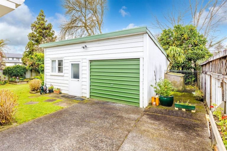 Photo of property in 40 Helena Road, Hillcrest, Hamilton, 3216