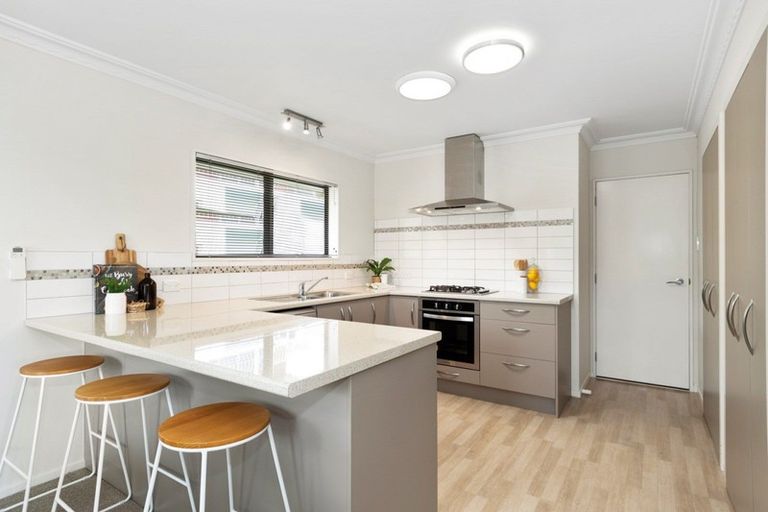 Photo of property in 2 Western Road, Otumoetai, Tauranga, 3110