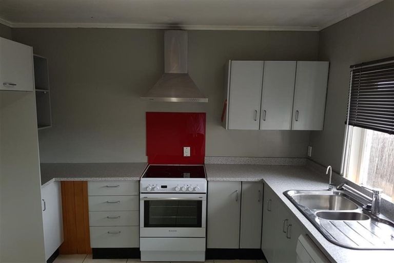 Photo of property in 75 Helvetia Road, Pukekohe, 2120