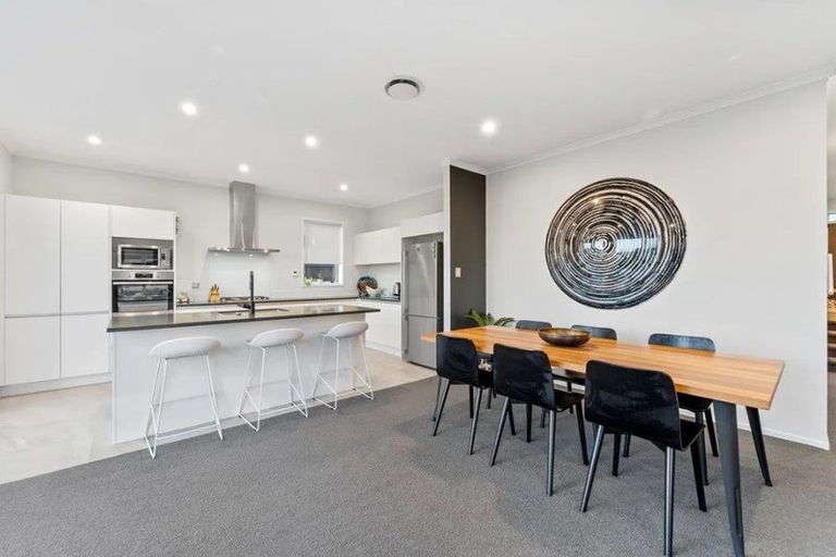 Photo of property in 8 Vue Terrace, Silverdale, 0932