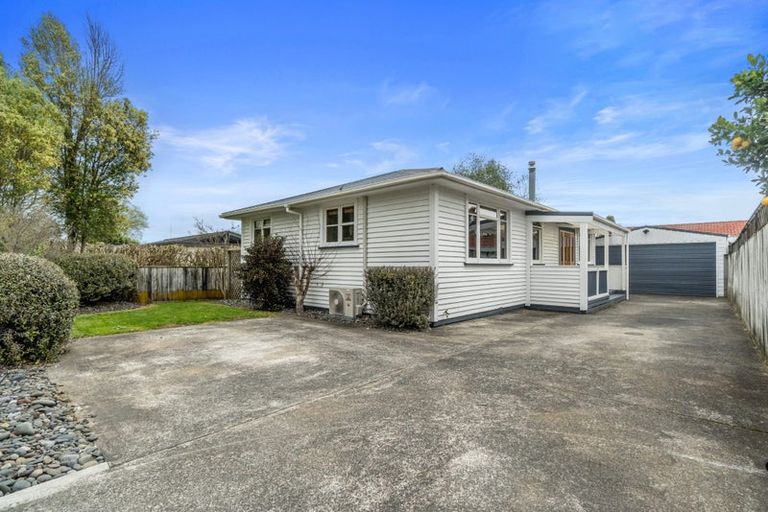 Photo of property in 307 Shakespeare Street, Leamington, Cambridge, 3432