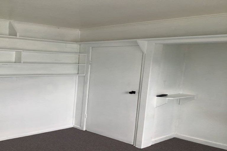 Photo of property in 21 Brandon Road, Glen Eden, Auckland, 0602