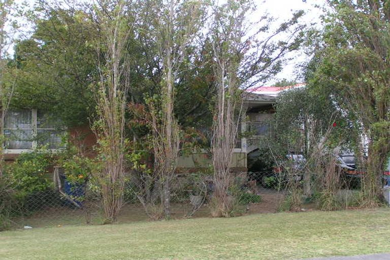 Photo of property in 2/1 Becroft Drive, Forrest Hill, Auckland, 0620