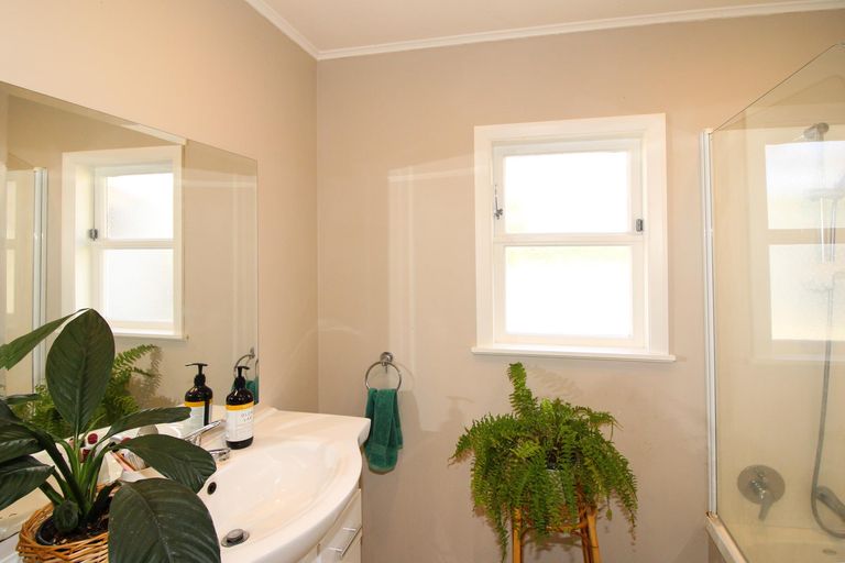 Photo of property in 27 Frederick Street, Carterton, 5713