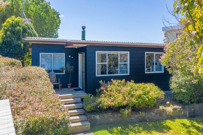 Photo of property in 11 Karaka Grove, Raumati Beach, Paraparaumu, 5032