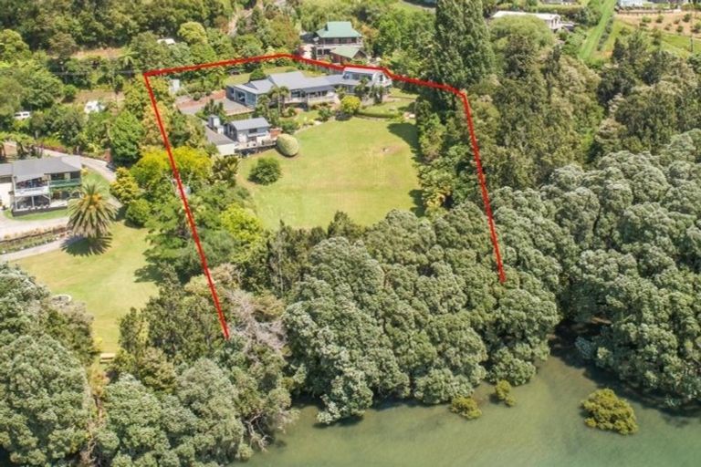 Photo of property in 16 Gregory Lane, Whangamata, 3691