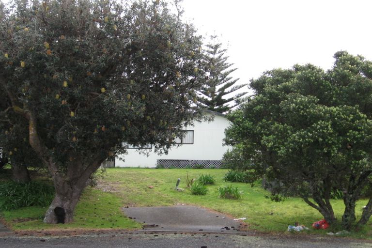 Photo of property in 17 St Anne Place, Omaha, 0986