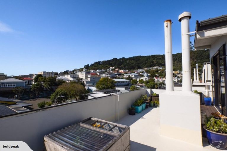 Photo of property in 12/24 Elizabeth Street, Mount Victoria, Wellington, 6011