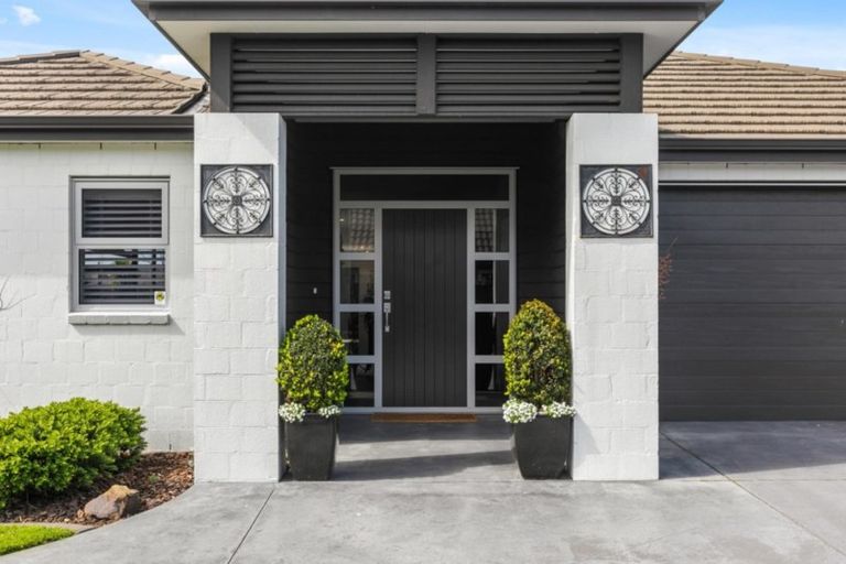 Photo of property in 134 Oriental Parade, Papamoa Beach, Papamoa, 3118