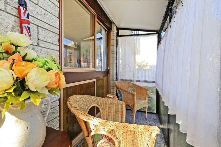 Photo of property in 6/512 Heretaunga Street East, Hastings, 4122